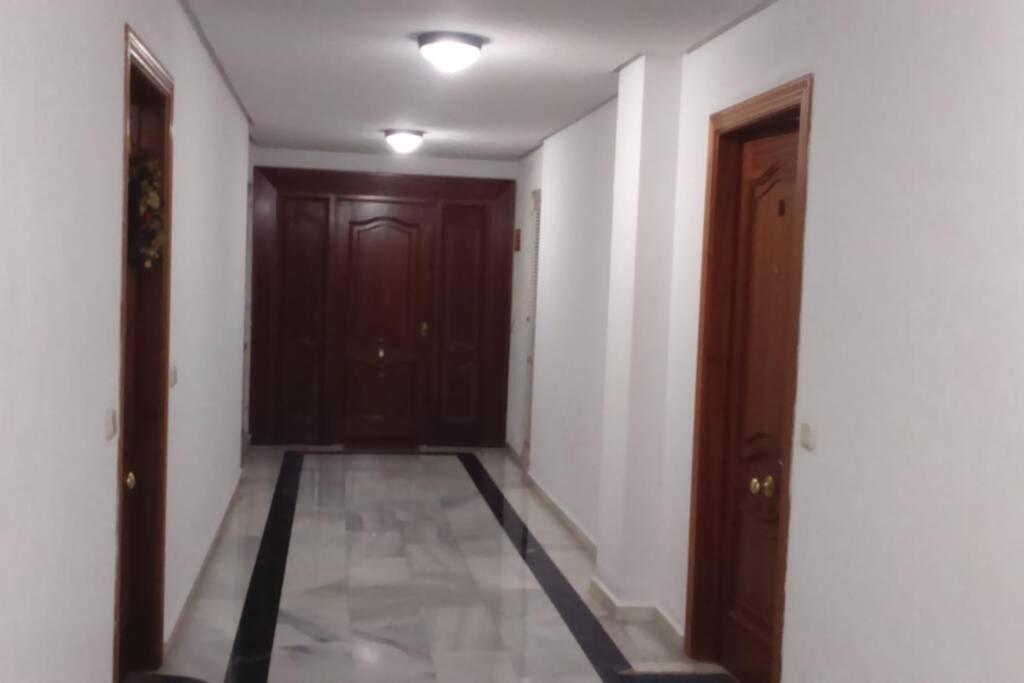 Fuengirola , Beach, Centre ,Balcony With Seaview, For 4 Persons Exterior foto